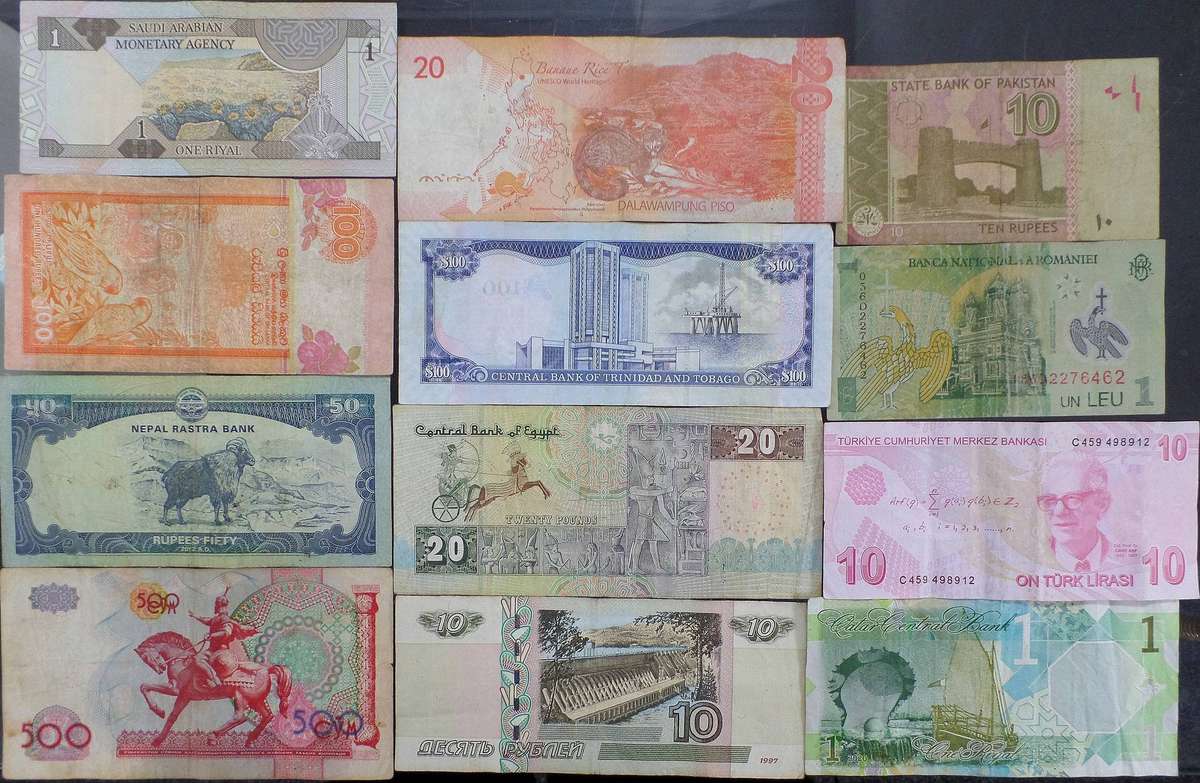 Lot of 12 International bank notes