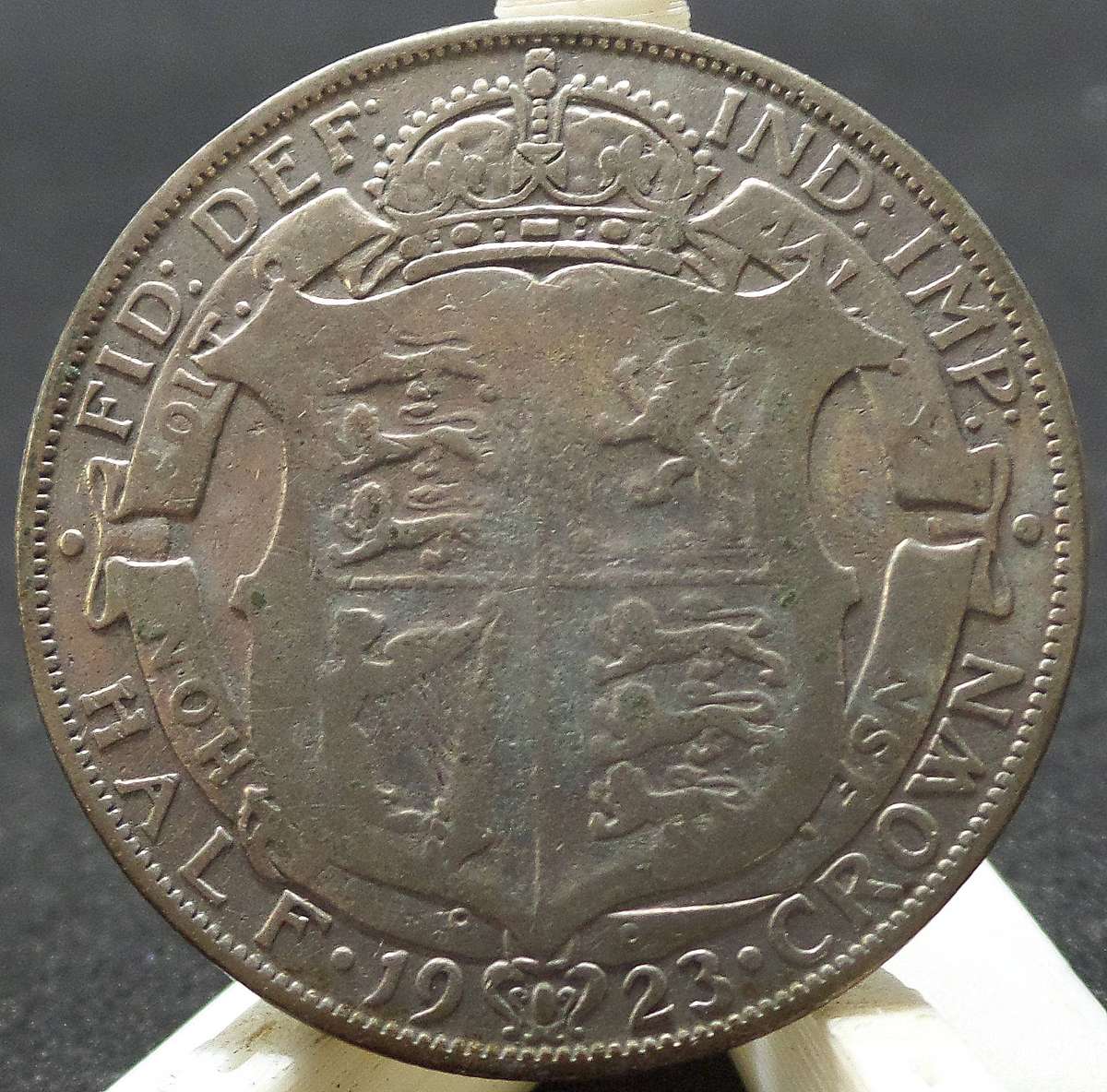 UK 2'6 Half Crown 1923