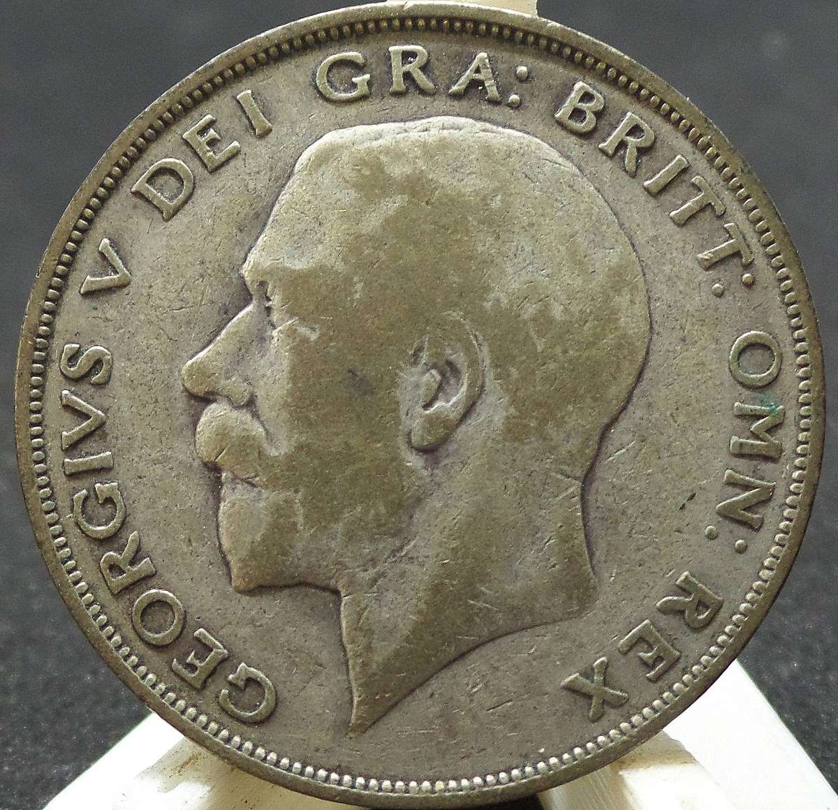 UK 2'6 Half Crown 1922