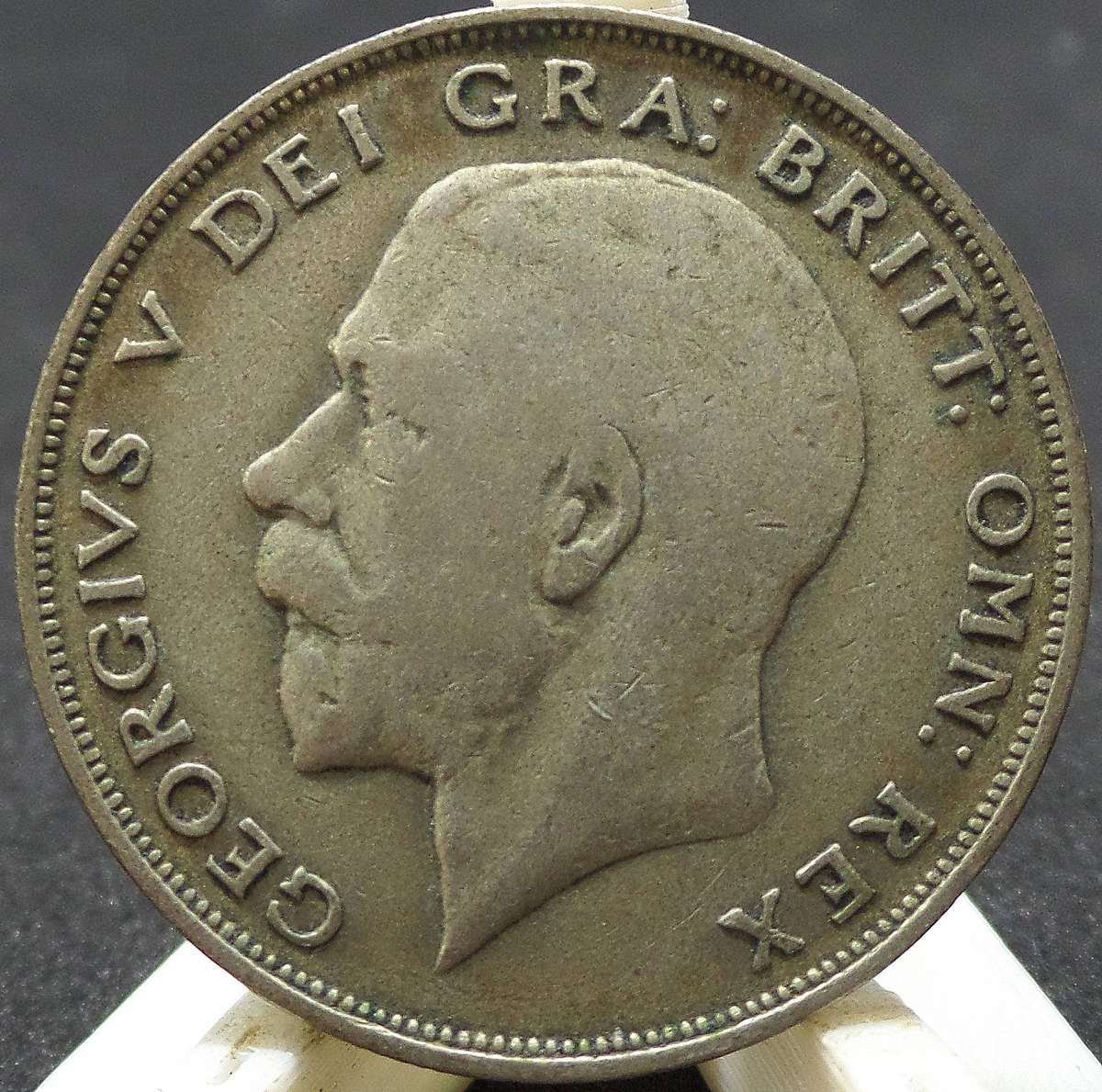 UK 2'6 Half Crown 1921