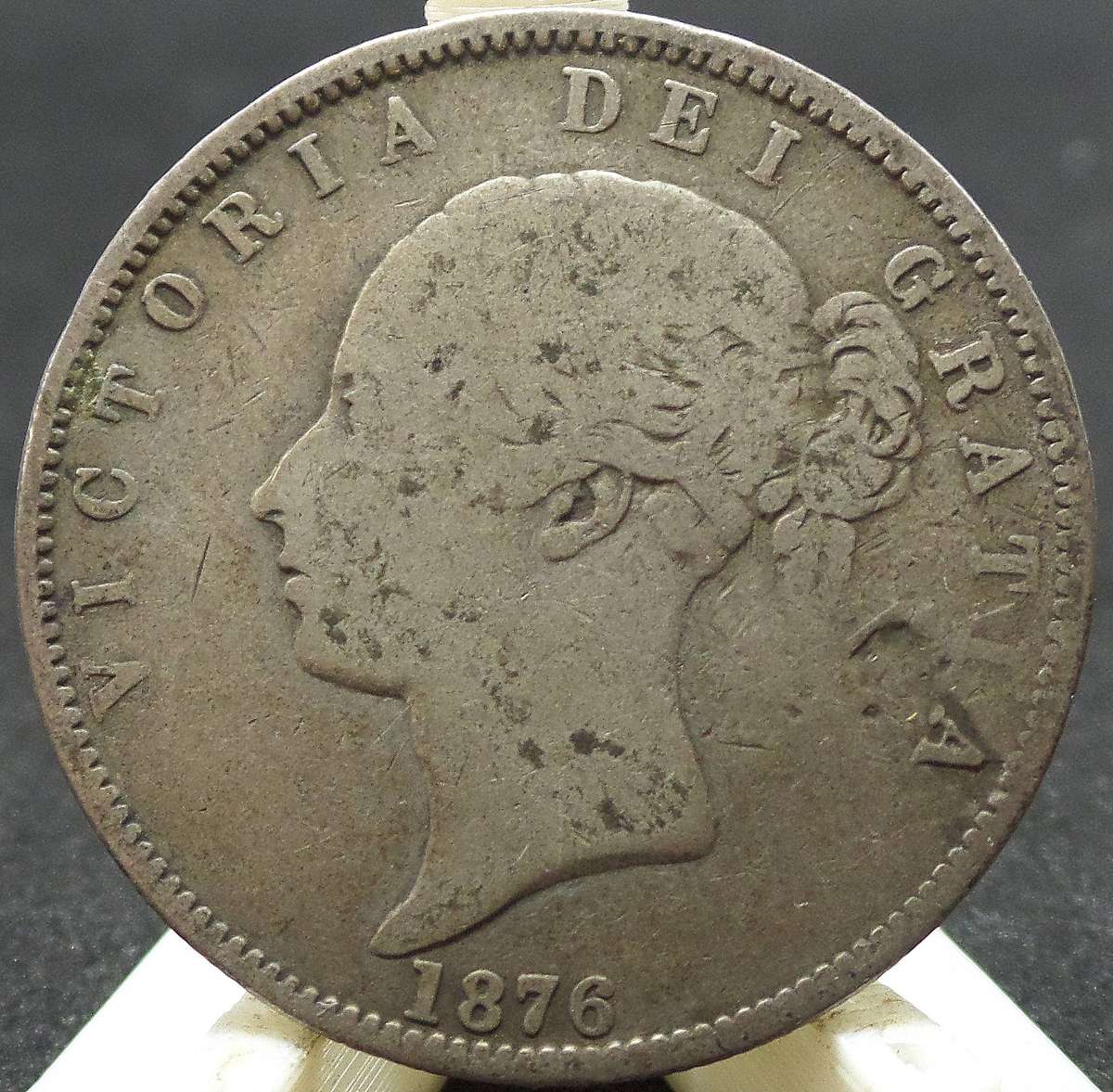 UK 2'6 Half Crown 1876