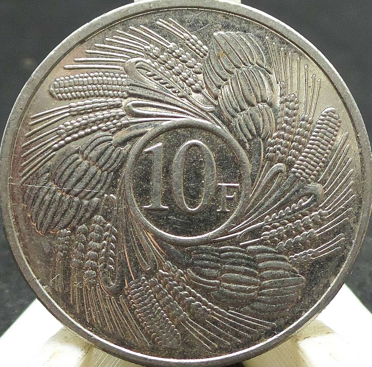 *R1 Auction* Burundi 10 Francs 2011 - Agriculture