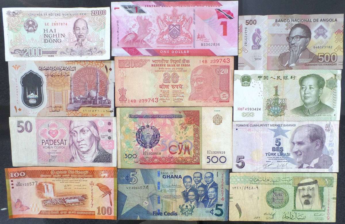 Lot of 12 International bank notes