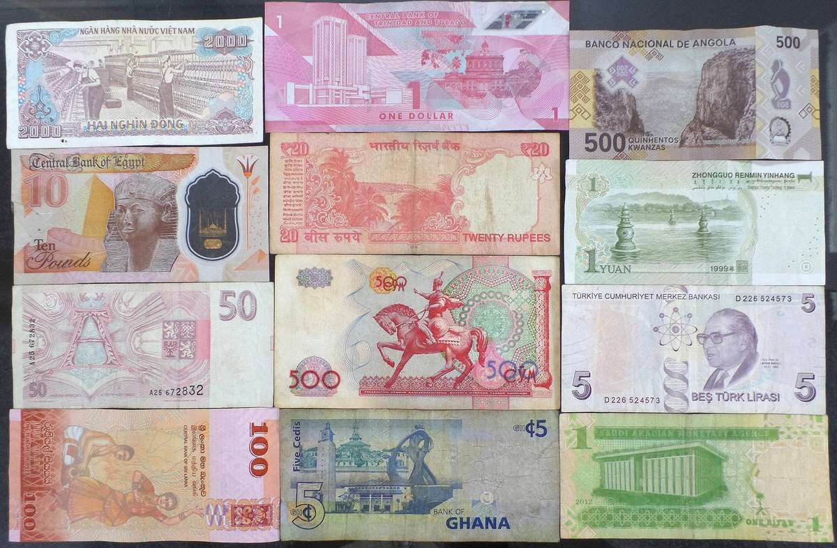 Lot of 12 International bank notes