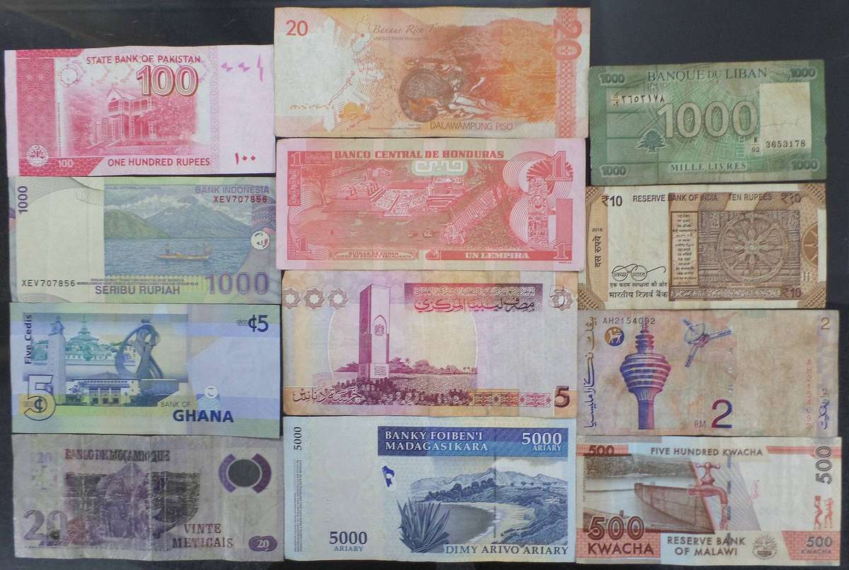 Lot of 12 International bank notes
