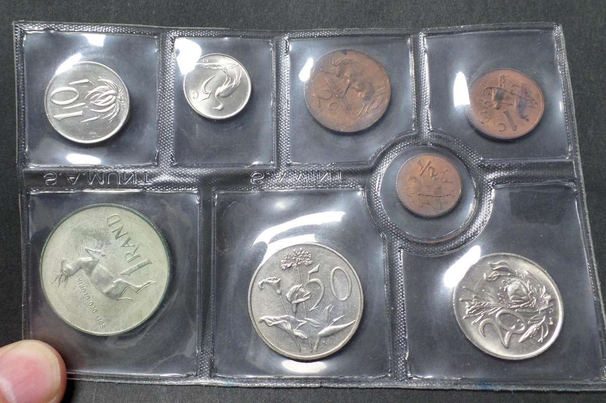 1975 SA Mint UNC set