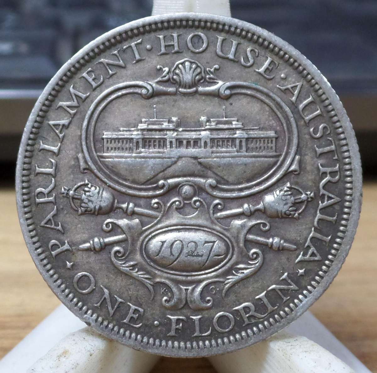 Australia 1 Florin 1927 - Parliament