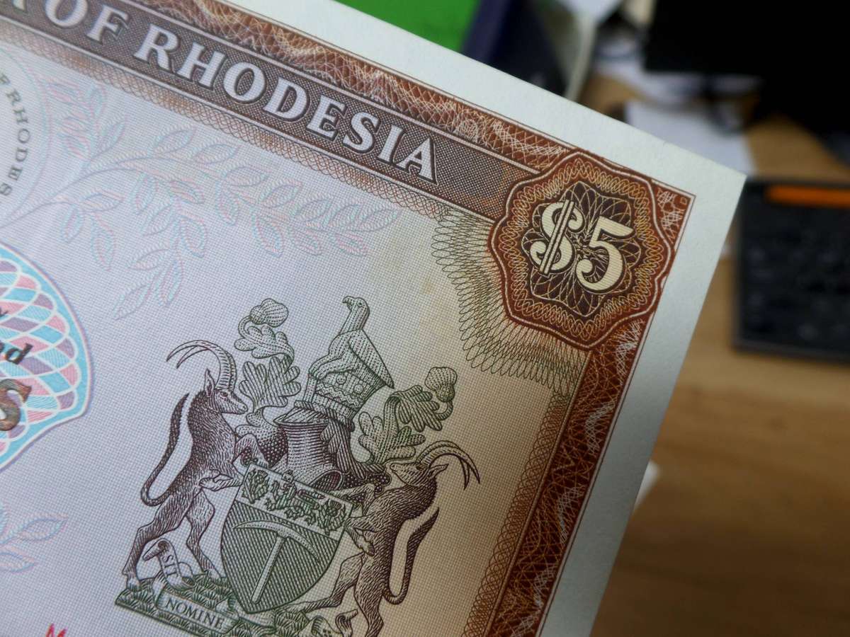 3x Rhodesia 5 Dollars 1978 - aUNC condition