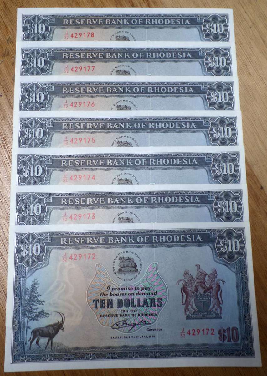 Rhodesia 10 Dollars 1979 - 7 in sequence - UNC condition