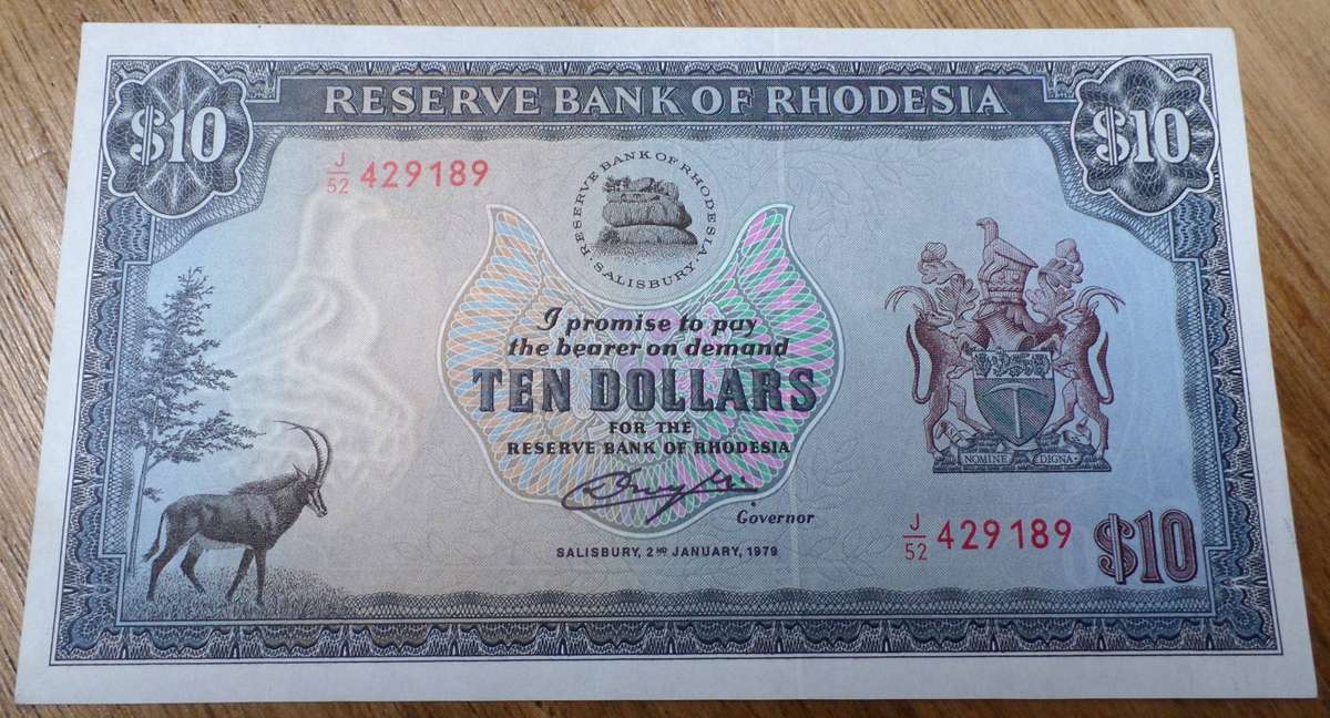 Rhodesia 10 Dollars 1979 - aUNC to UNC condition