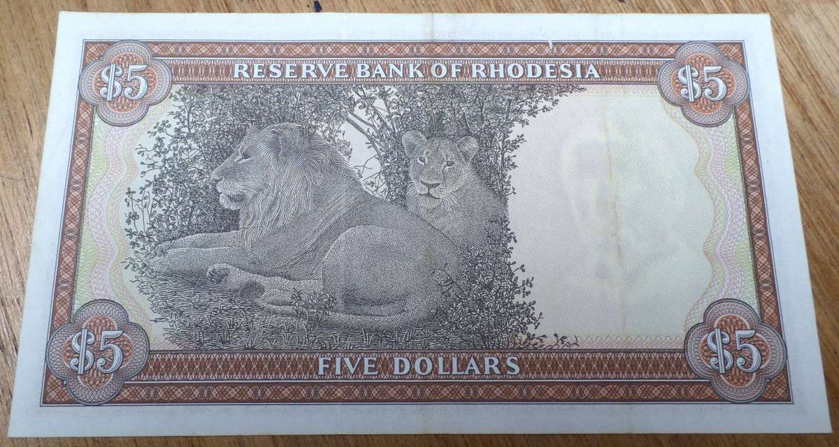 Rhodesia 5 Dollars 1978 - Nice condition