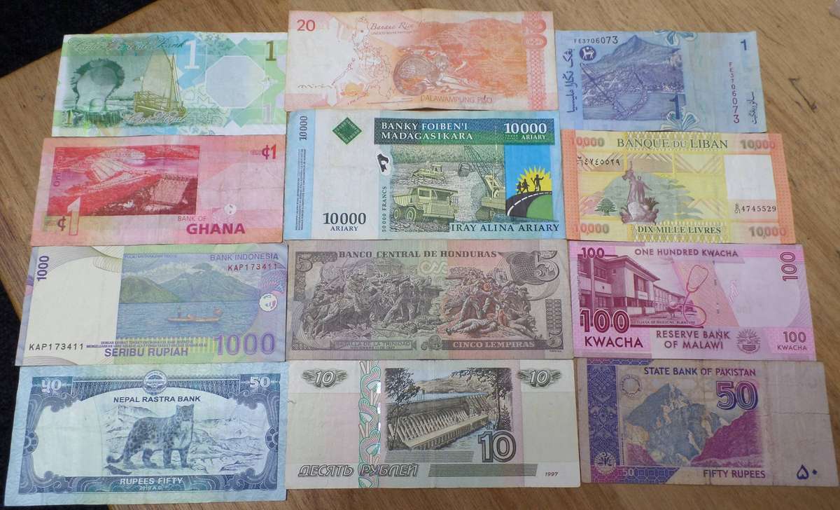 Lot of 12 International bank notes