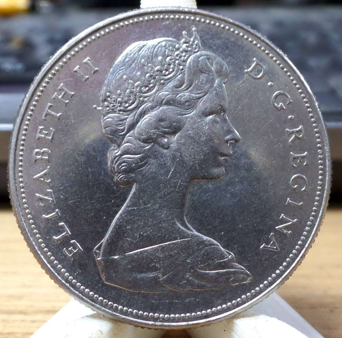 *R1 Auction* Canada 1 Dollar 1971 - 100yrs British Columbia