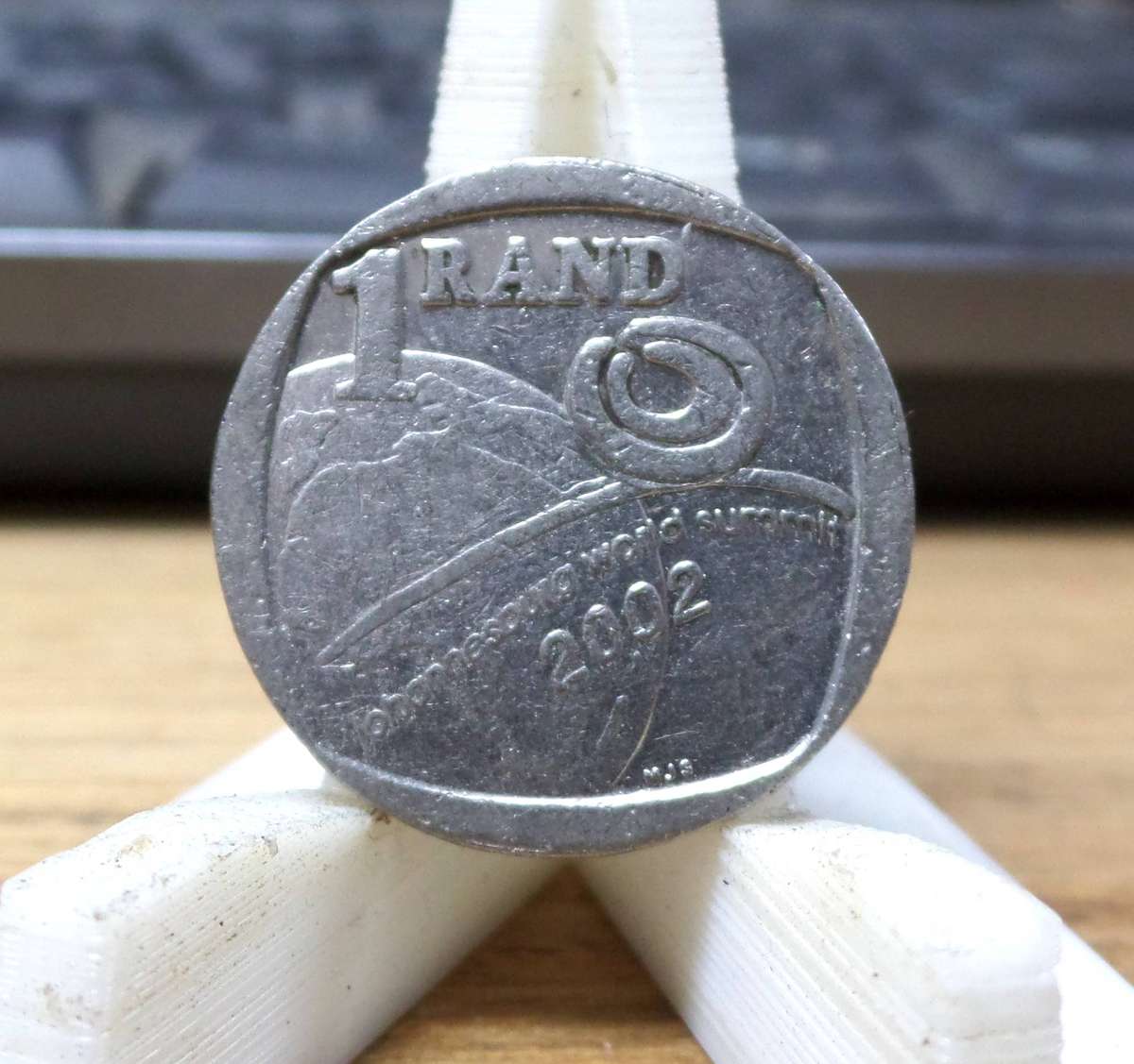 *R1 Auction* RSA 1 Rand 2002 - JHB World Summit - only 16,000 minted