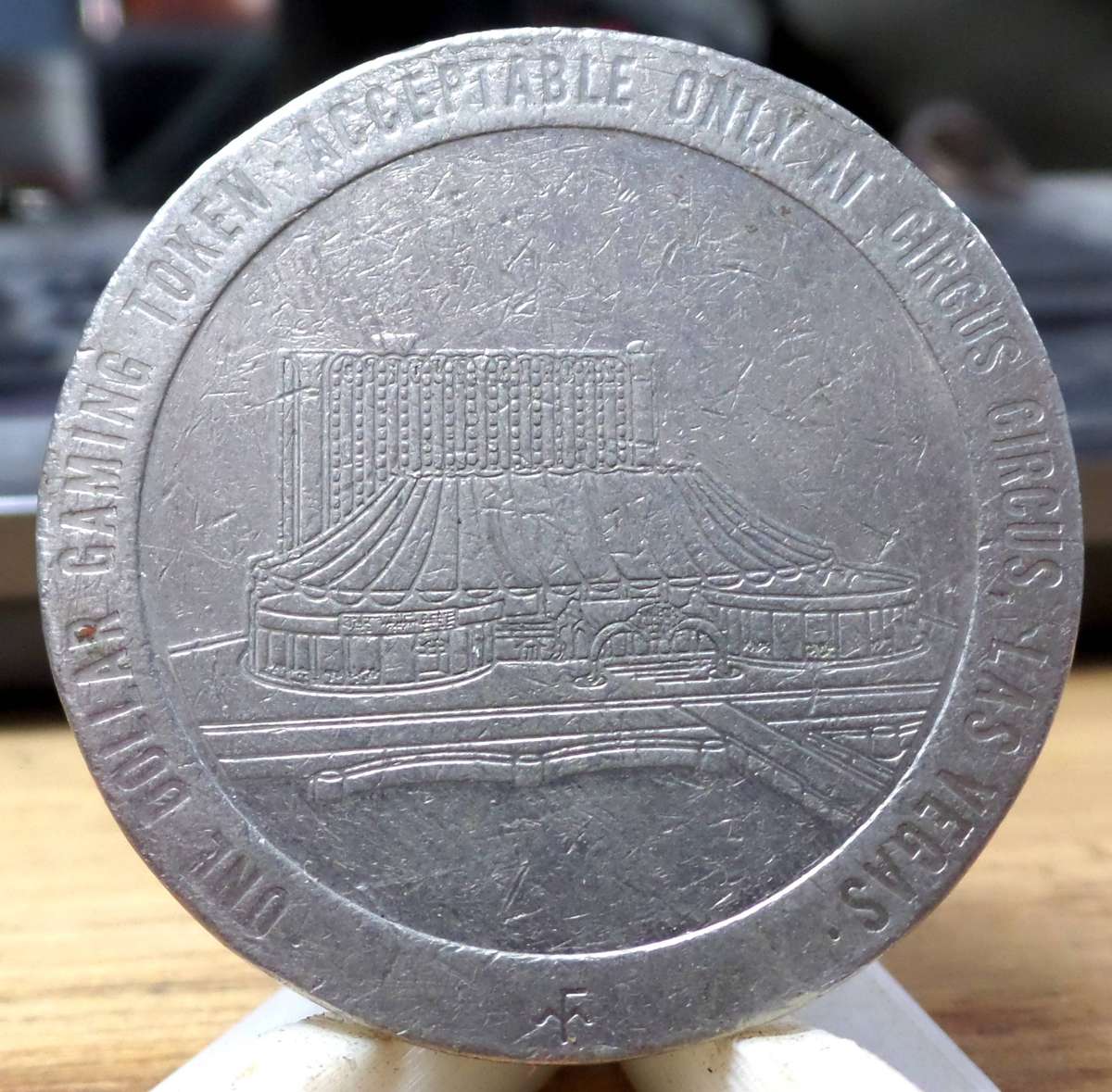 *R1 Auction* Circus Circus 1 Dollar gambling token