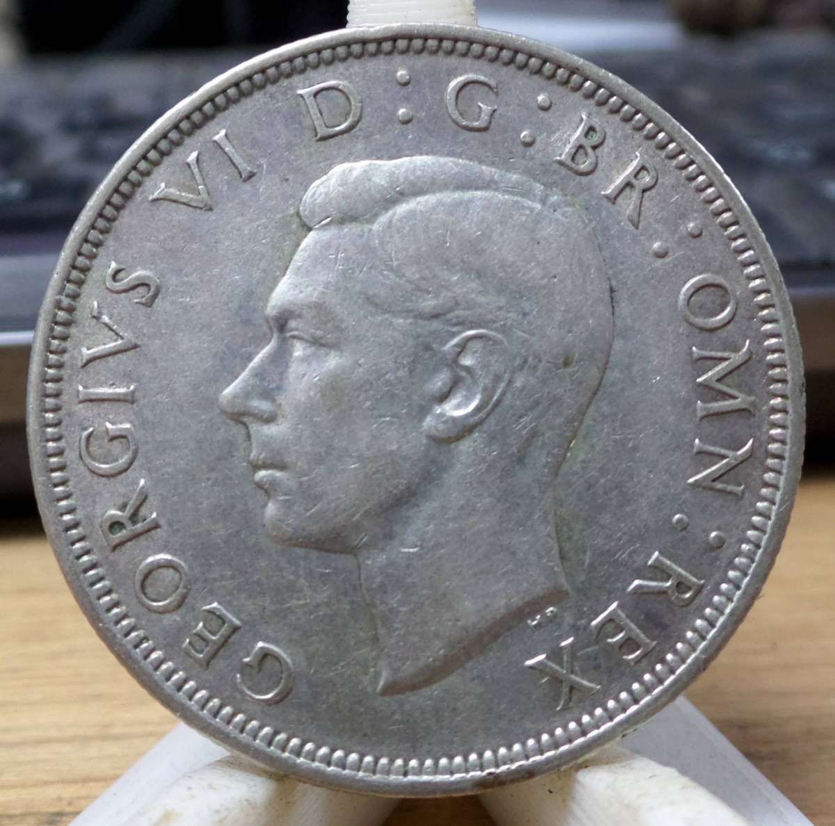 Britain 2.5 Shillings 1945 - Beautiful condition