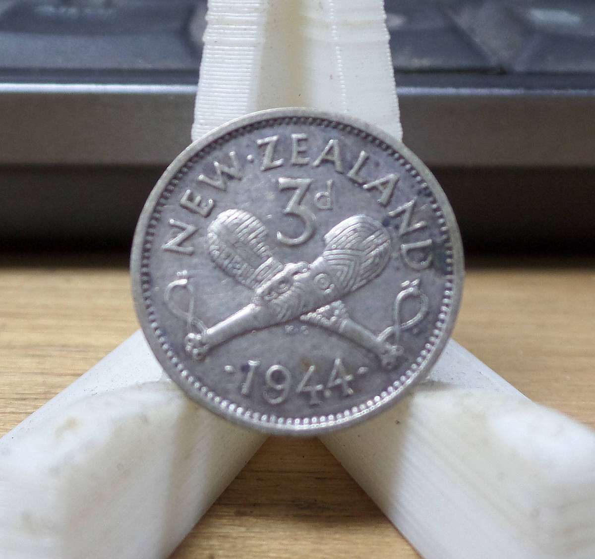 New Zealand 3 Pence 1944 - Nice condition
