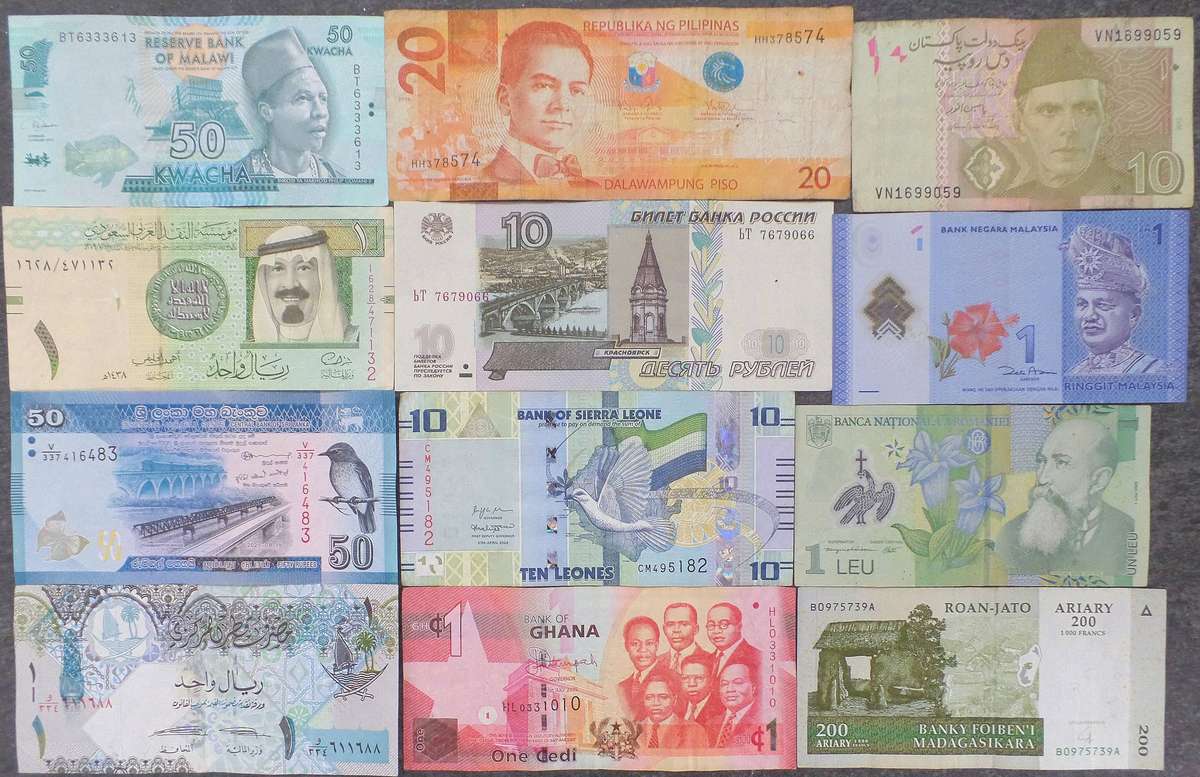 Lot of 12 International bank notes