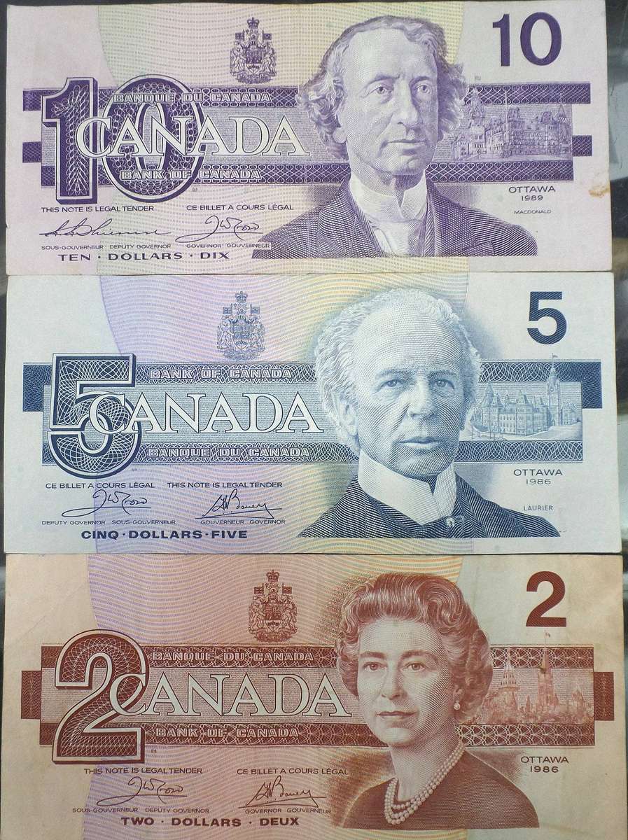 Canada 2,5,10 Dollars late 1980's