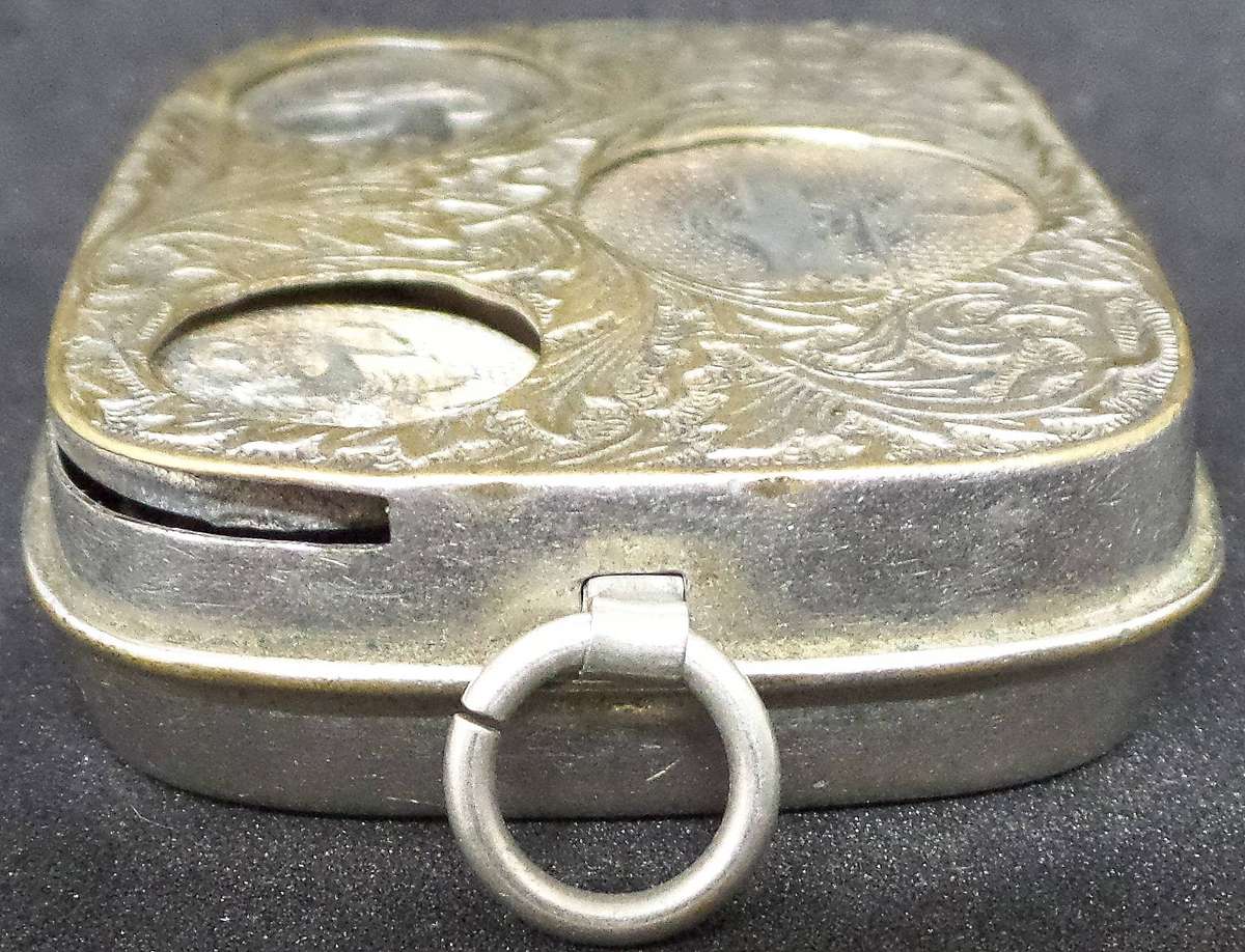 Coin holder for Pounds & Shillings - Brass