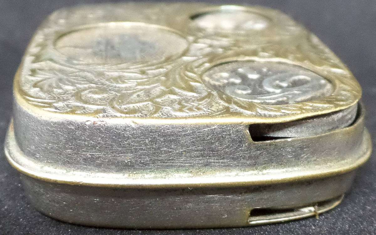 Coin holder for Pounds & Shillings - Brass