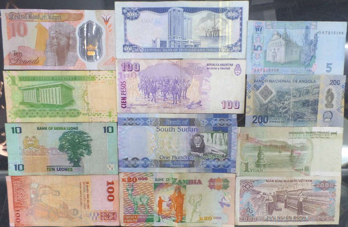 Lot of 12 International bank notes
