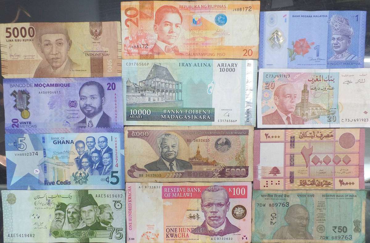 Lot of 12 International bank notes