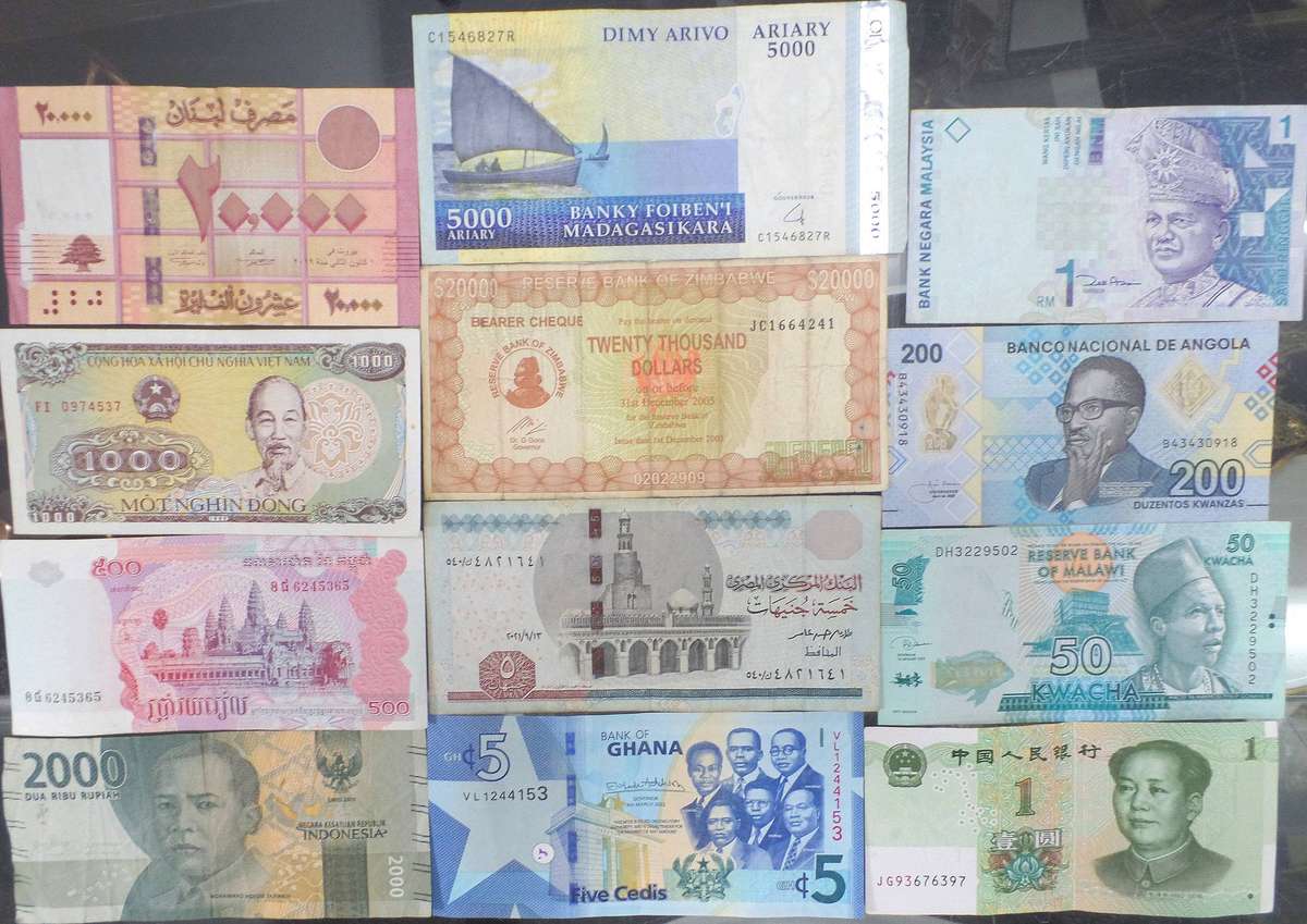 Lot of 12 International bank notes
