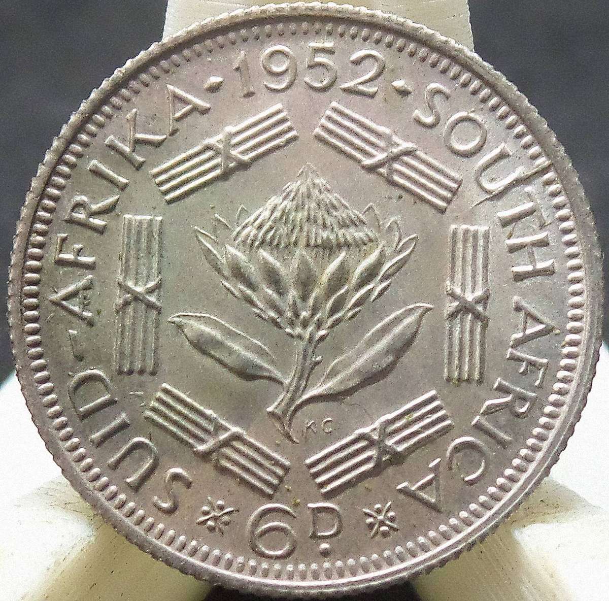 SA Union 6 pence 1952 - aUNC condition