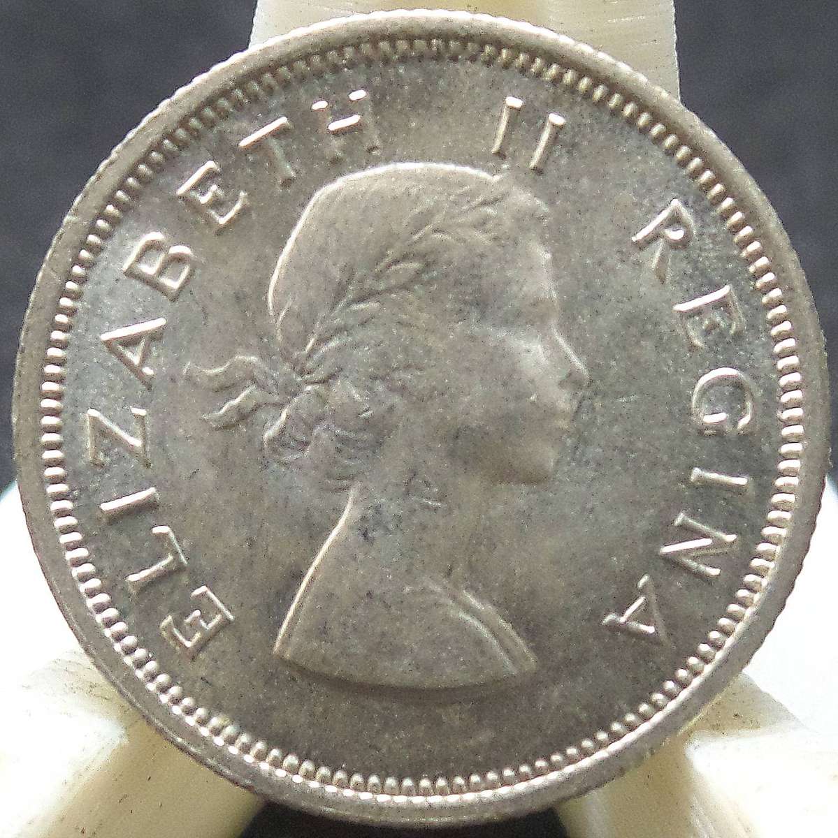 SA Union 6 pence 1953 - UNC condition