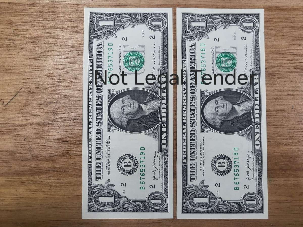US Dollar Note Sequel Pair (2) : B67653718D-B67653719D - UNC