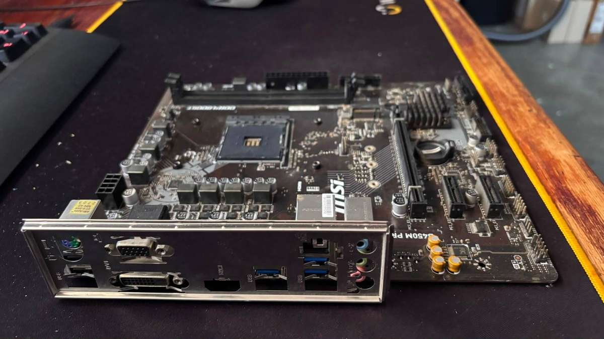 MSI B450M PRO-M2 (UNTESTED SHOP CLEARANCE)