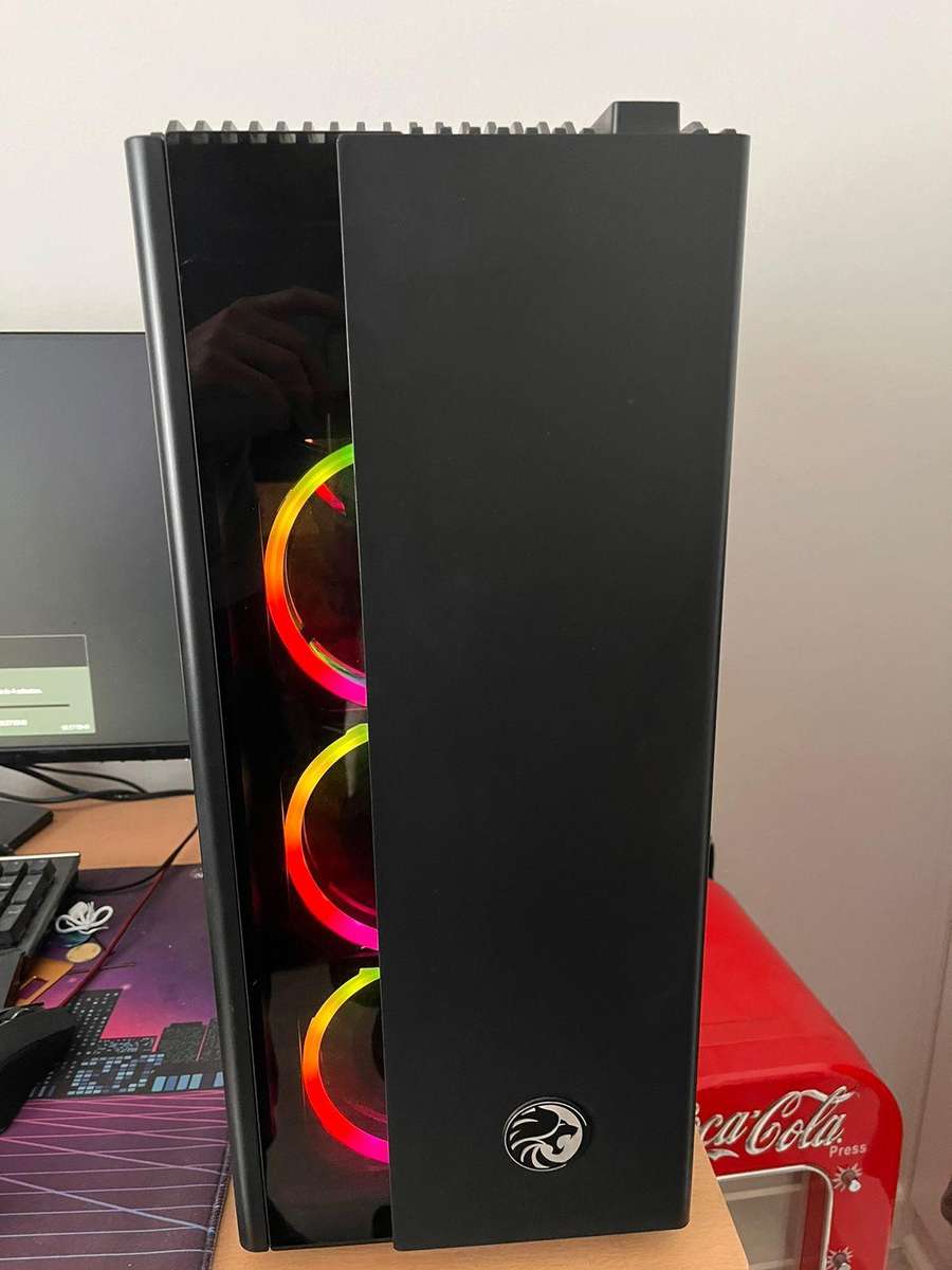 Intel Core i5-9400f / GTX 1050ti / 16GB RAM / 256GB SSD / 1.5TB HDD