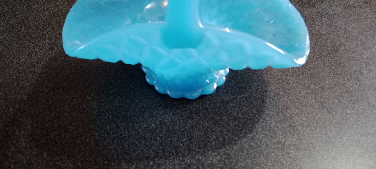 Exquisite Blue Fenton Glass Basket