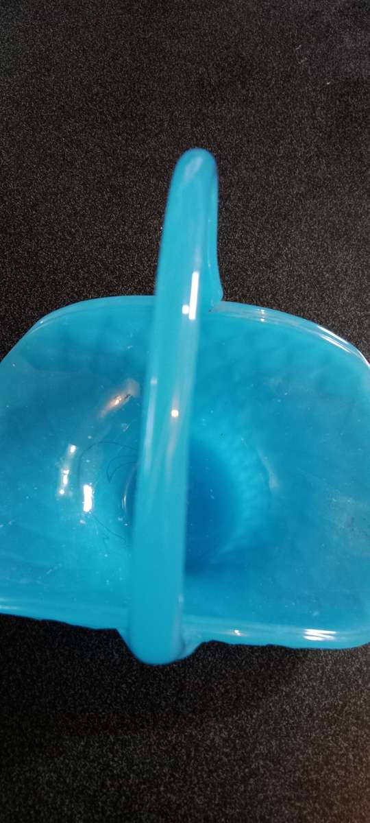 Exquisite Blue Fenton Glass Basket
