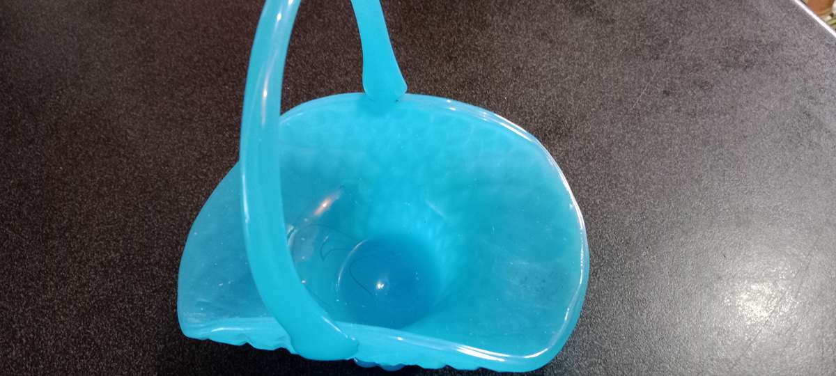 Exquisite Blue Fenton Glass Basket