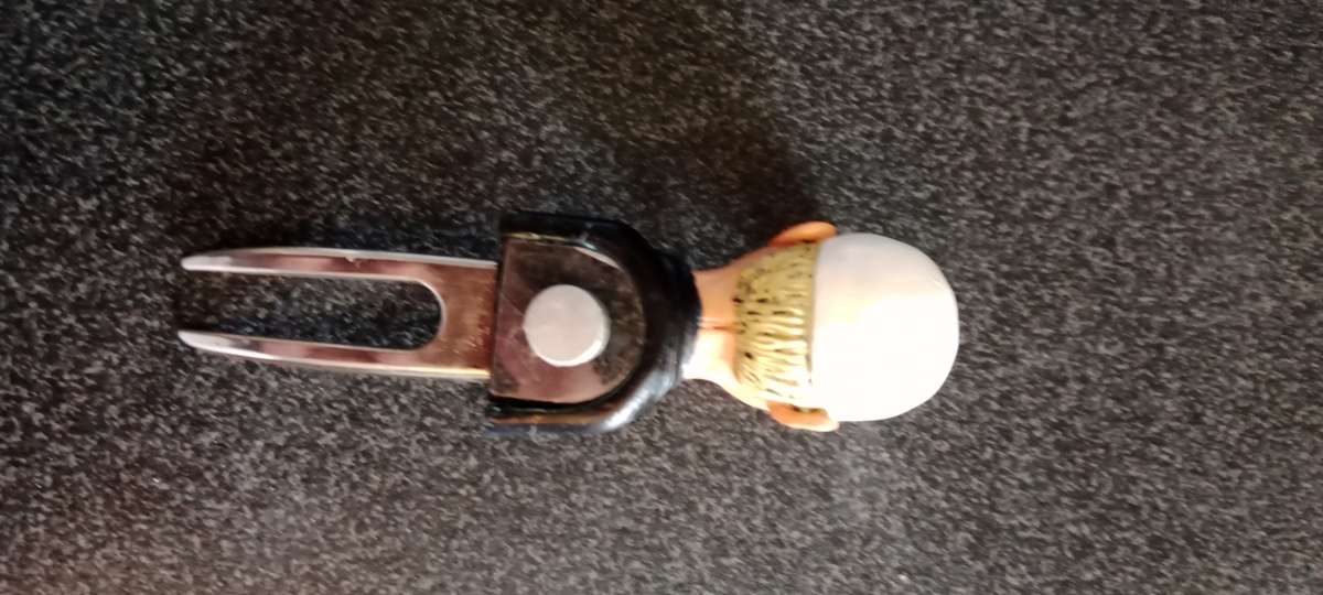 Vintage Earnie Els Divot Tool