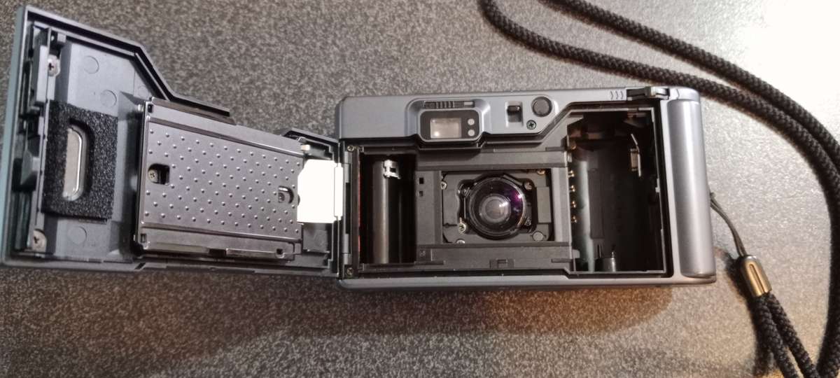 Pentax Espio 80 Zoom Black Blue Navy 35mm Film Camera From JAPAN