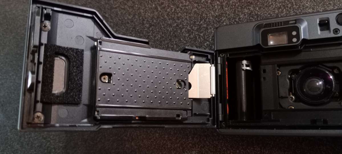 Pentax Espio 80 Zoom Black Blue Navy 35mm Film Camera From JAPAN