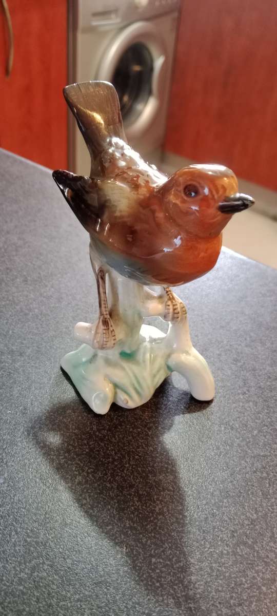Vintage Carlendorf bird, lovely figurine made in Germany handpainted