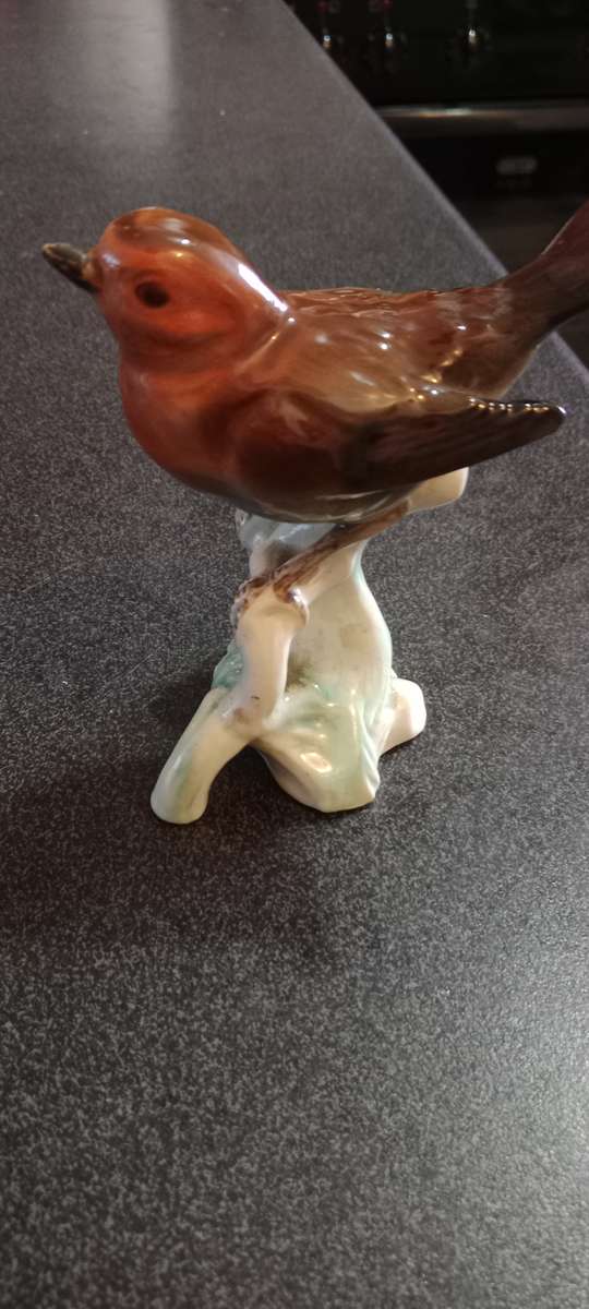 Vintage Carlendorf bird, lovely figurine made in Germany handpainted