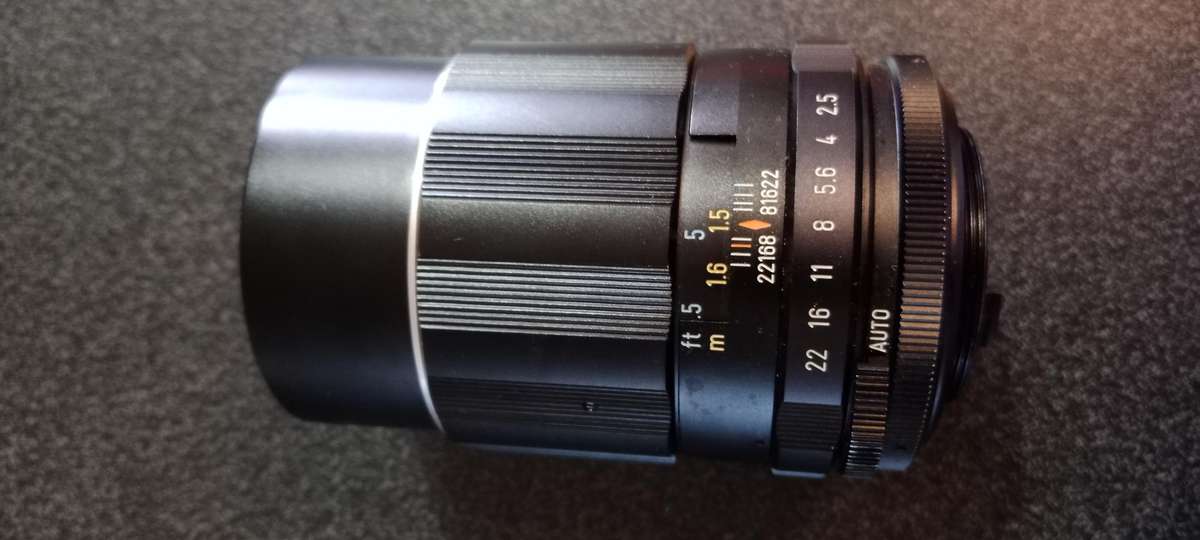 Asahi Pentax Super-Takumar 3.5/135mm Telephoto Camera Lens