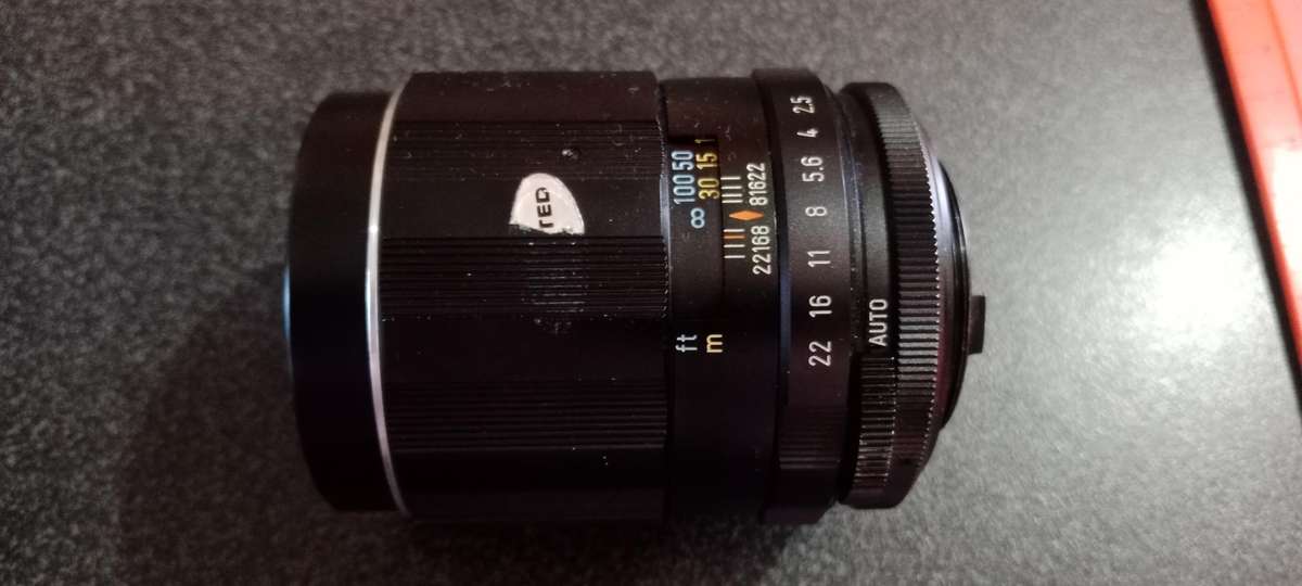 Asahi Pentax Super-Takumar 3.5/135mm Telephoto Camera Lens