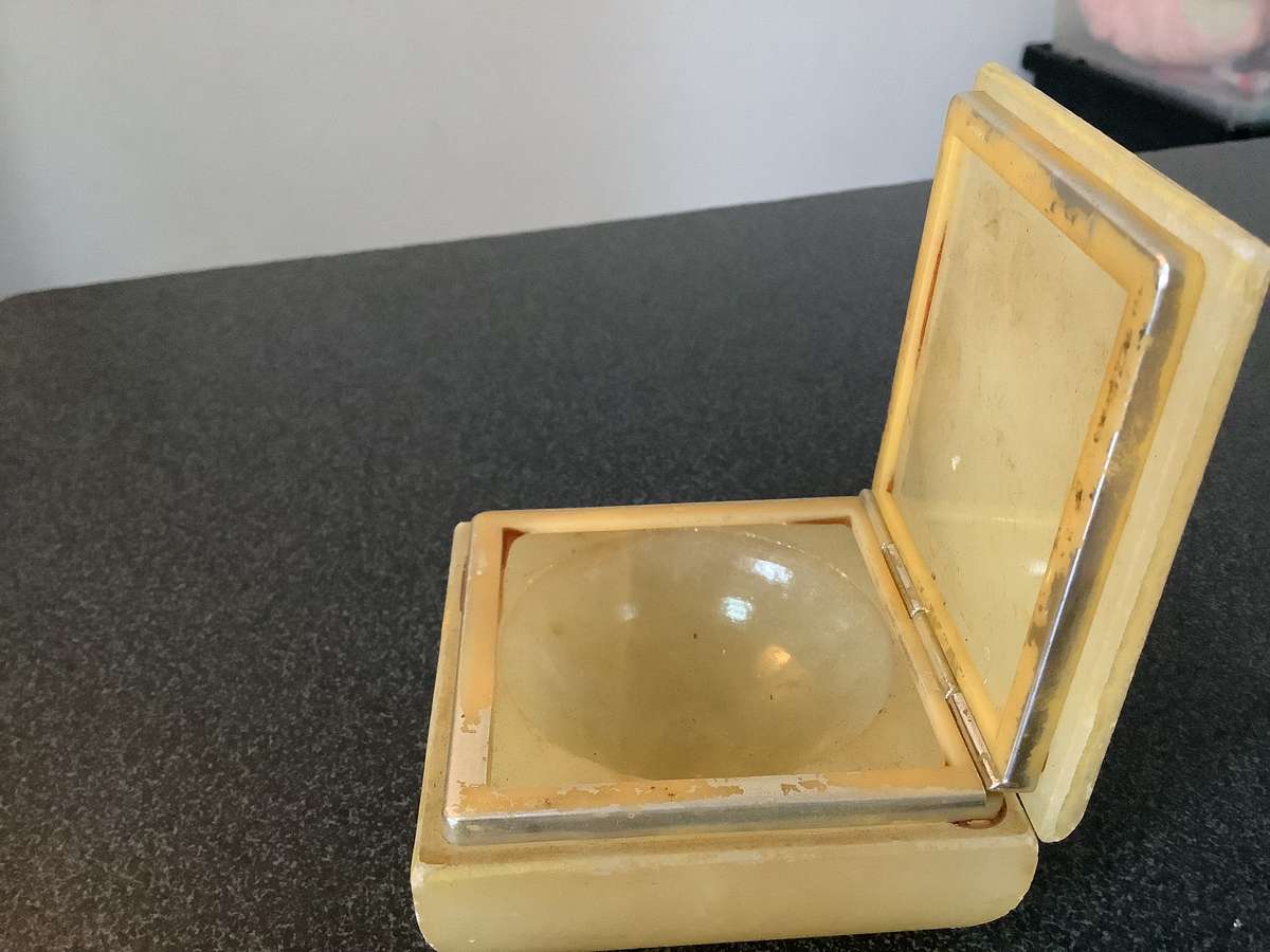 Vintage Hand Carved Italian Alabaster  box
