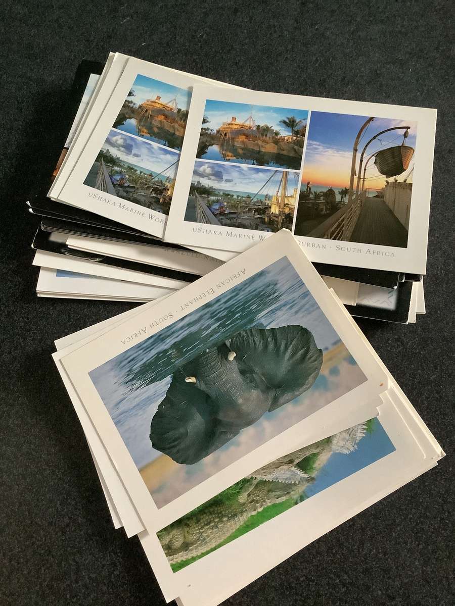 Bundle of unused post cards