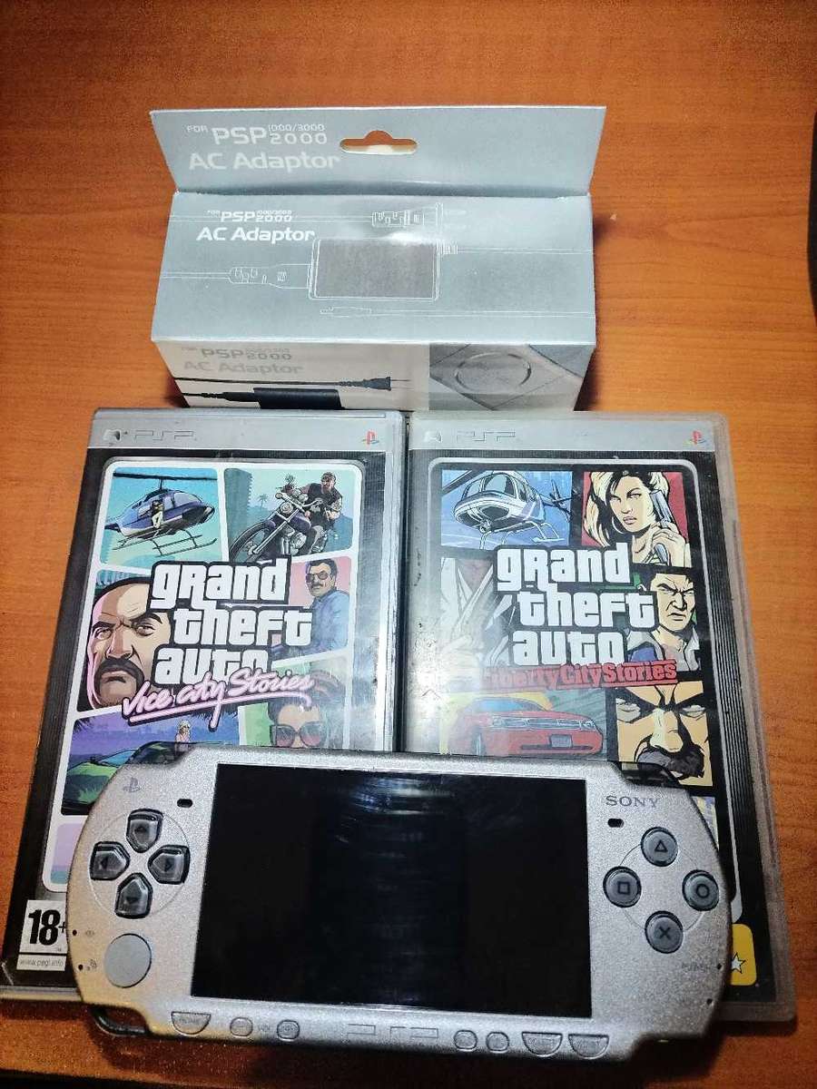 Limited edition PSP 2000 final fantasy crisis core