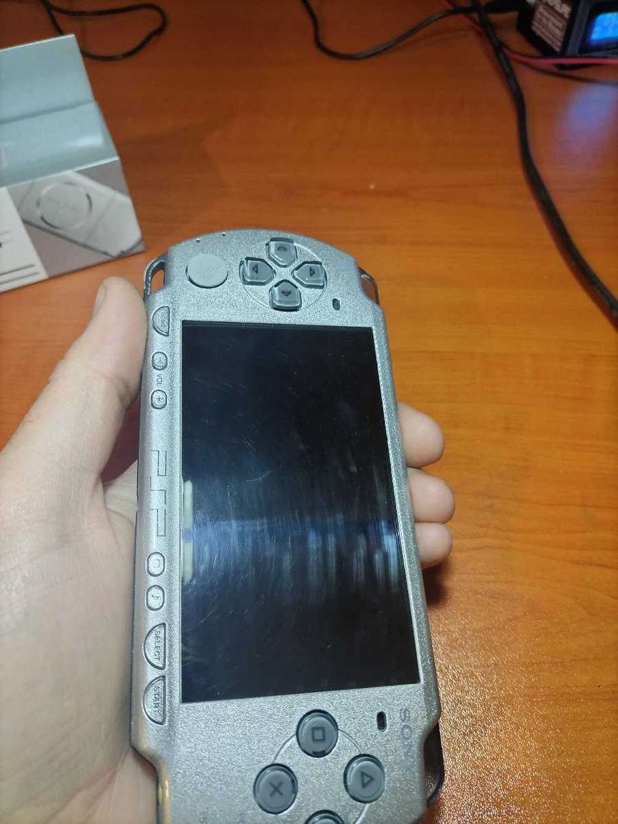 Limited edition PSP 2000 final fantasy crisis core