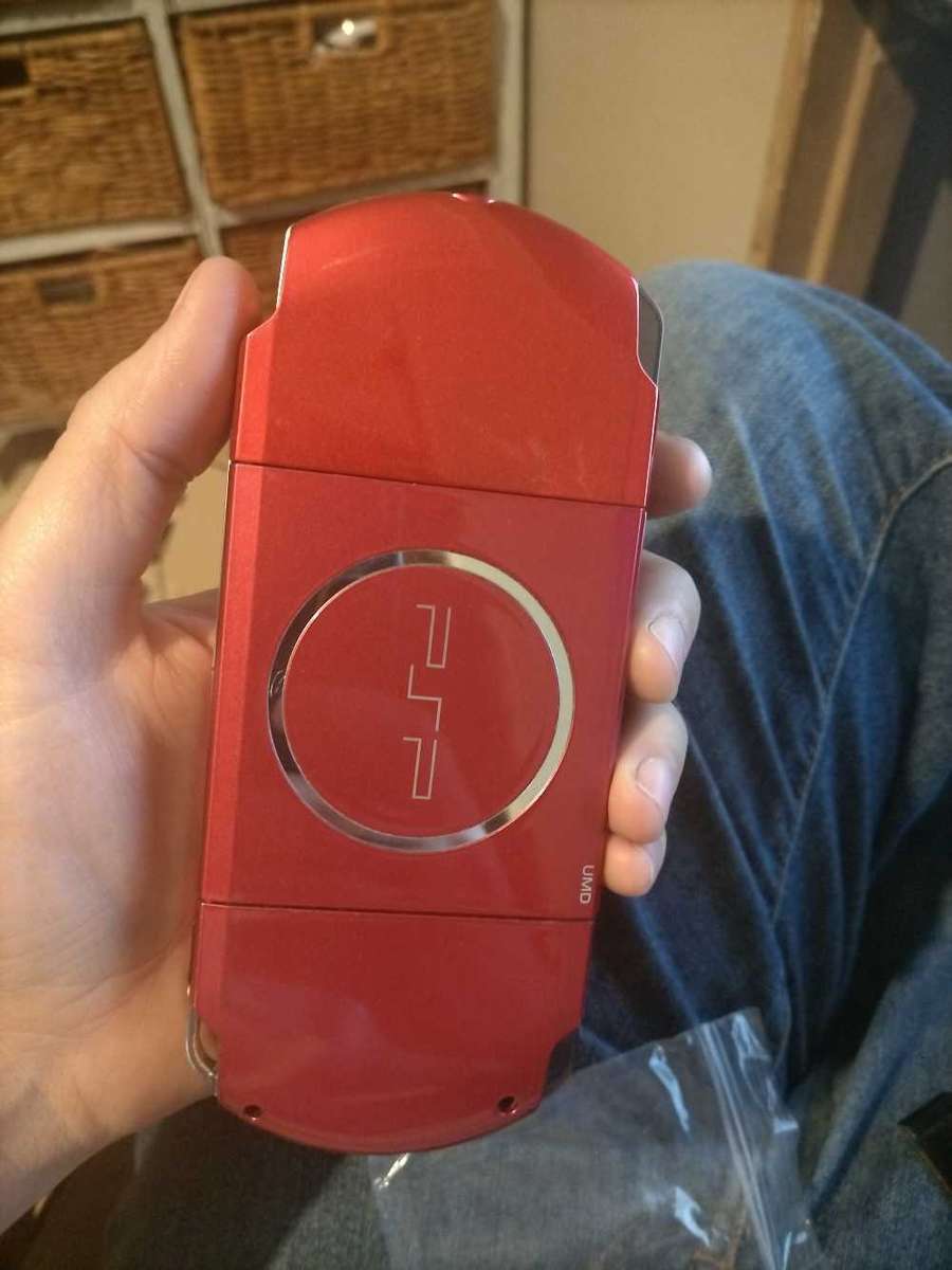 Psp 3000 radiant Red battery cover