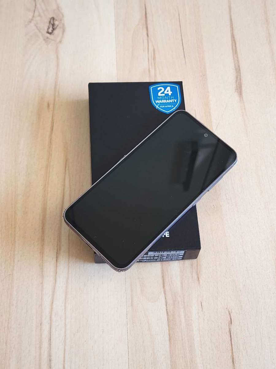 Excellent Condition Samsung Galaxy S23 FE