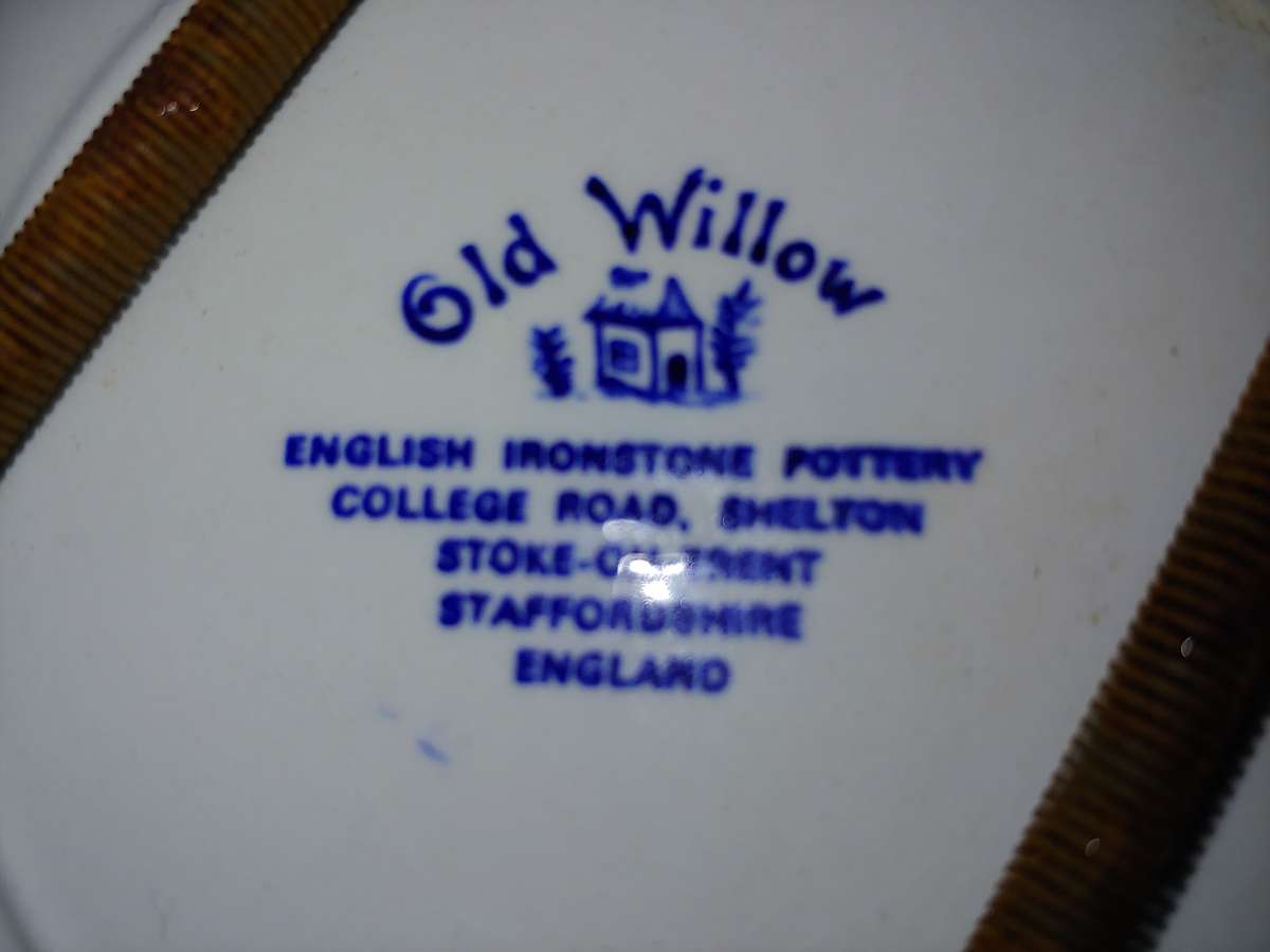 Old Willow plates